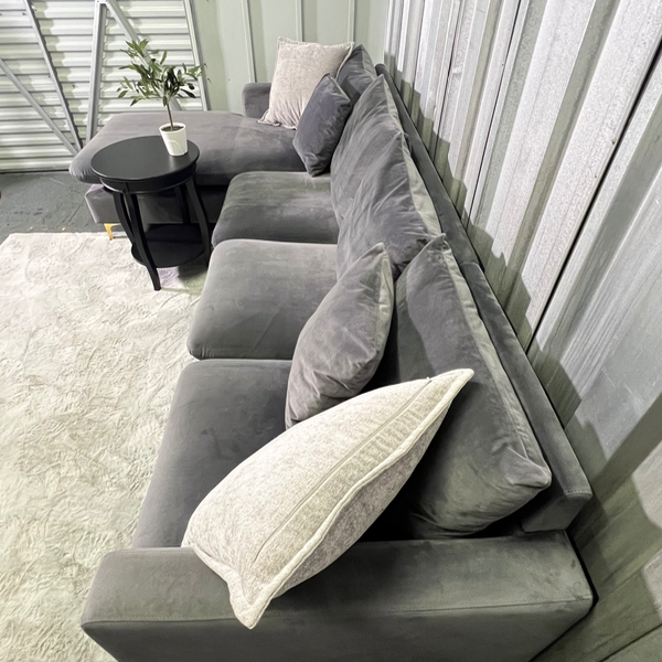 ( Free Delivery ) 110β Gray Wila Arlo Shumpert Sectional