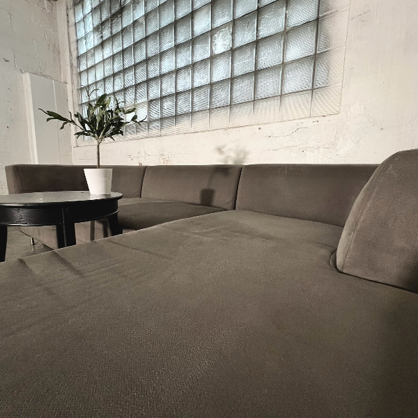 ( Free Delivery ) 117β Gray West Elm Tillary Sectional