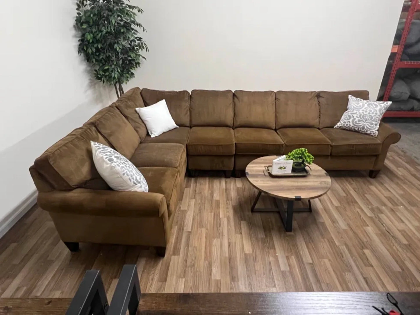 DELIVERY AVAILABLE Brown Flexsteel Couch