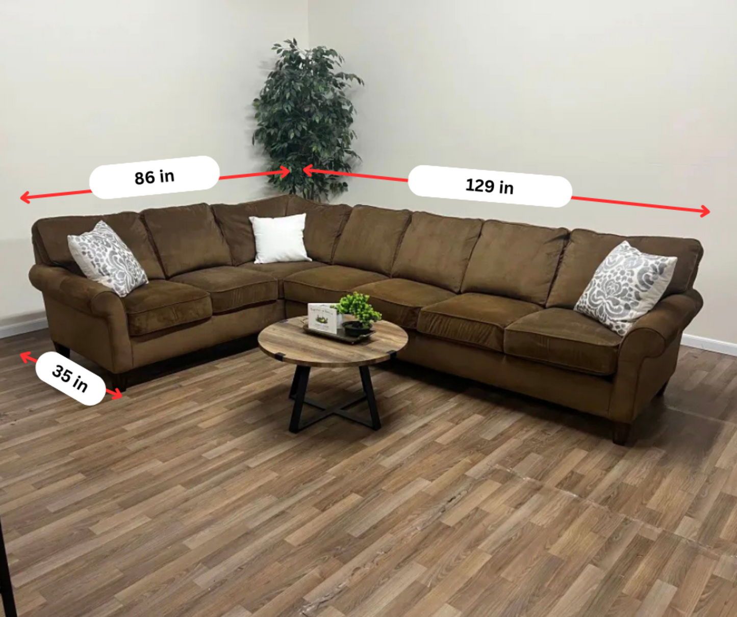 DELIVERY AVAILABLE Brown Flexsteel Couch