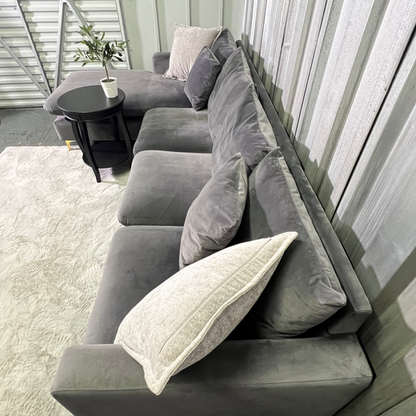 ( Free Delivery ) 110“ Gray Wila Arlo Shumpert Sectional